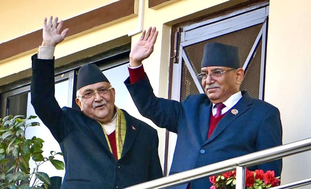 एमाले र माओवादी केन्द्रको केन्द्रीय समिति बैठक बस्दै
