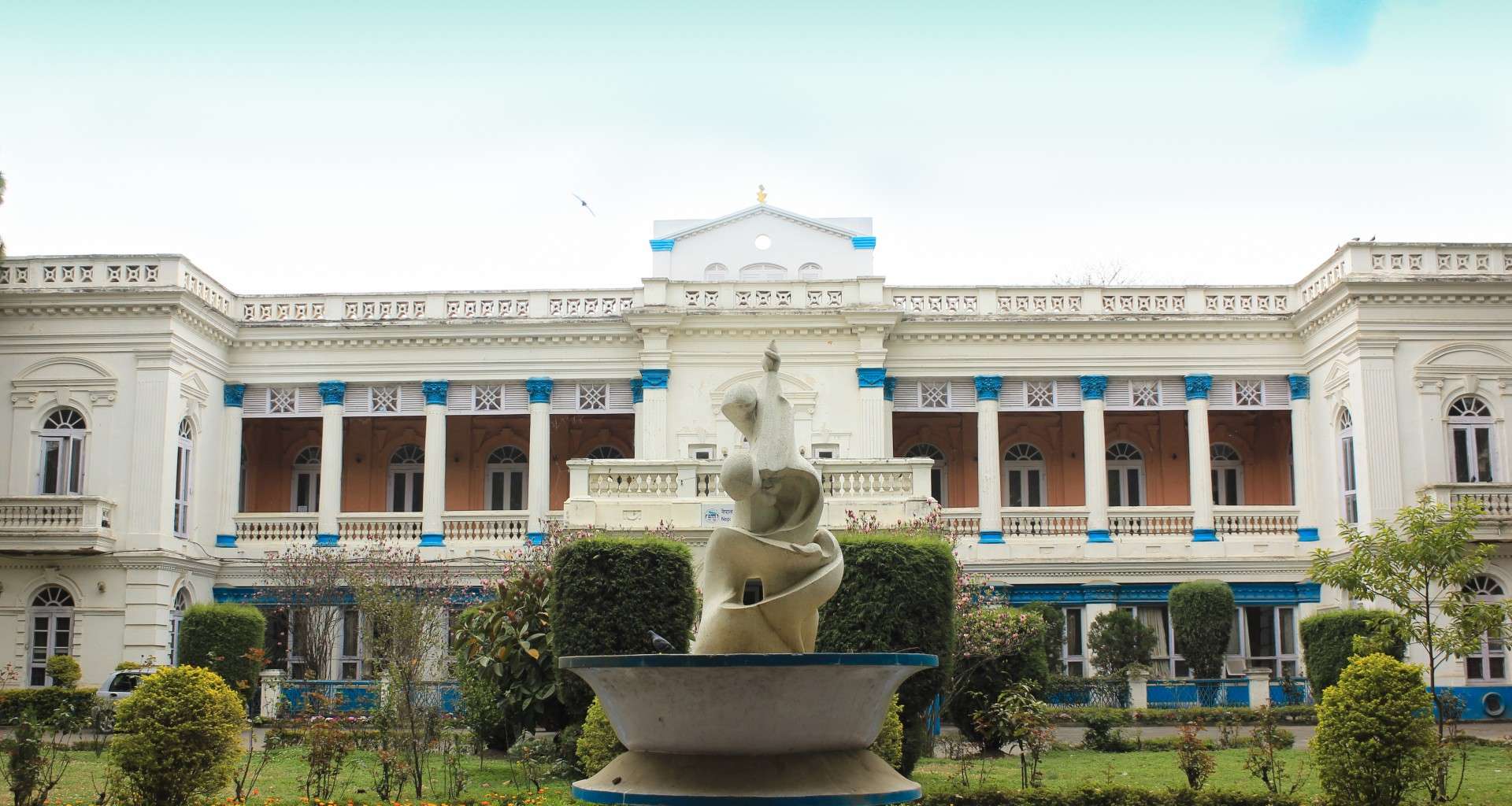 निजामती सेवामा प्रवेश गर्ने उमेर पुरुषको ३५ र महिलाको ३९ वर्ष