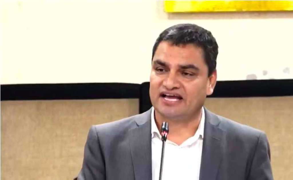 कार्यालय समयमा  उपलब्ध नहुने चिकित्सकलाई कारबाही गरिने